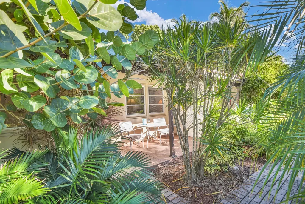 1225 Hillsboro Mile Hillsboro Beach FL 33062