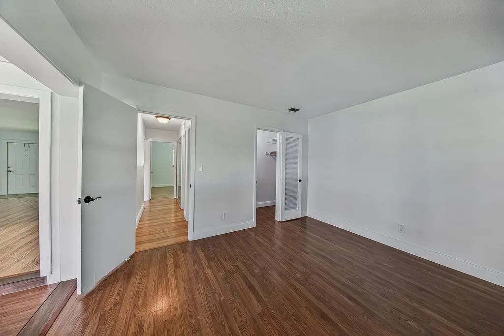 2521 N Cypress Road Pompano Beach FL 33064