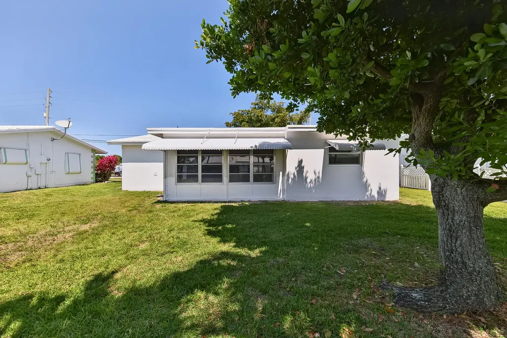 2521 N Cypress Road Pompano Beach FL 33064