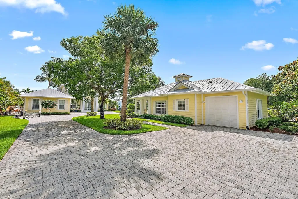 19043 SE Jupiter River Drive Jupiter FL 33458