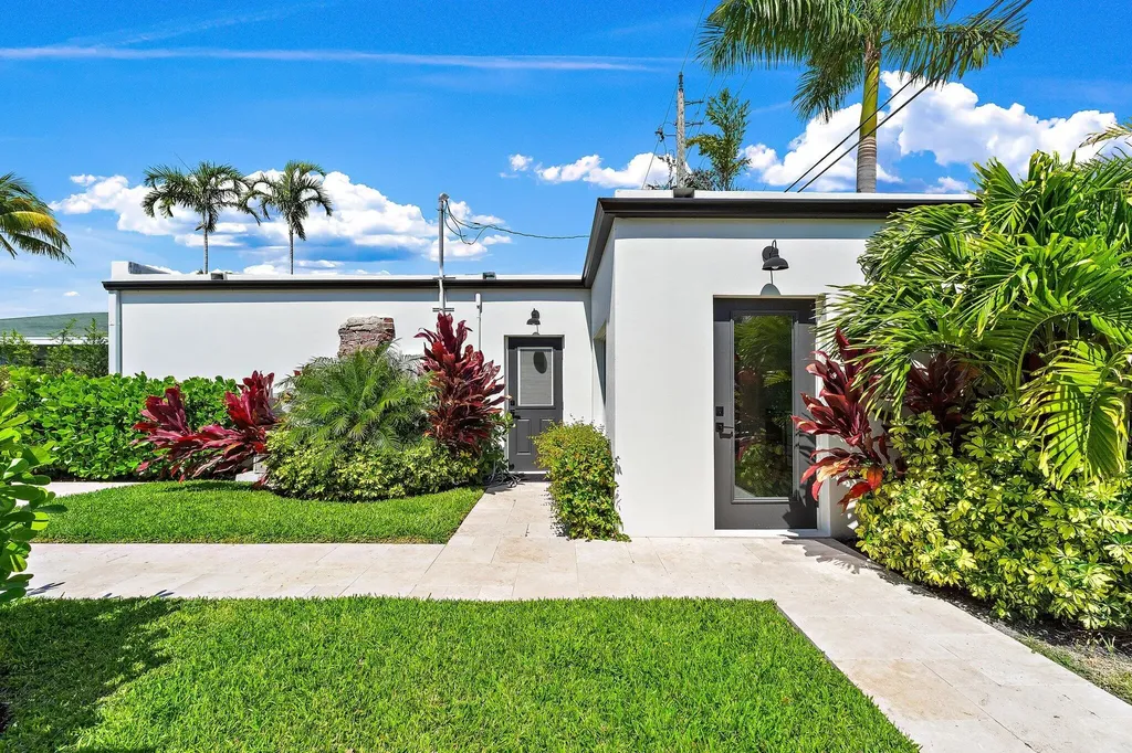 4015 Washington Road West Palm Beach FL 33405