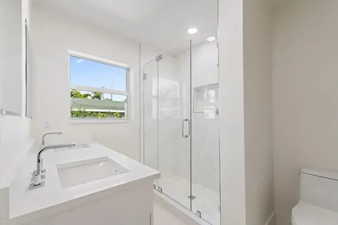 4015 Washington Road West Palm Beach FL 33405