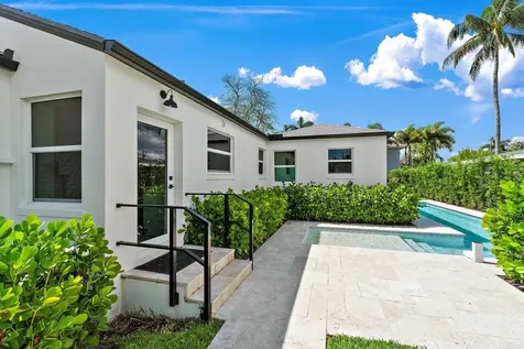 4015 Washington Road West Palm Beach FL 33405
