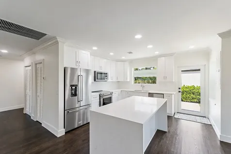4015 Washington Road West Palm Beach FL 33405