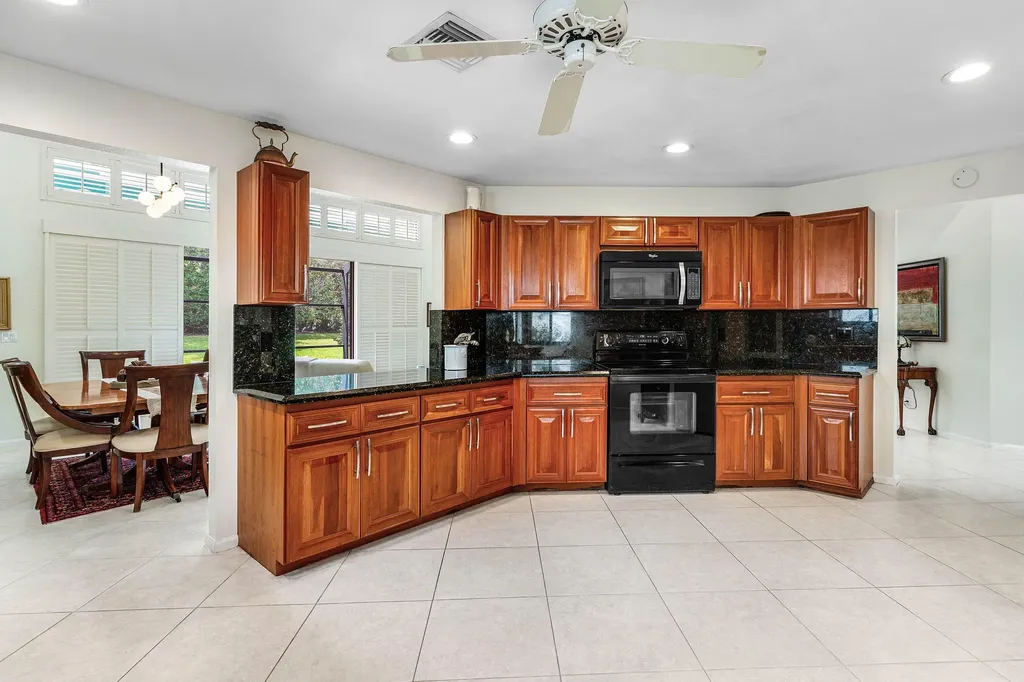 6514 Via Rosa Boca Raton FL 33433