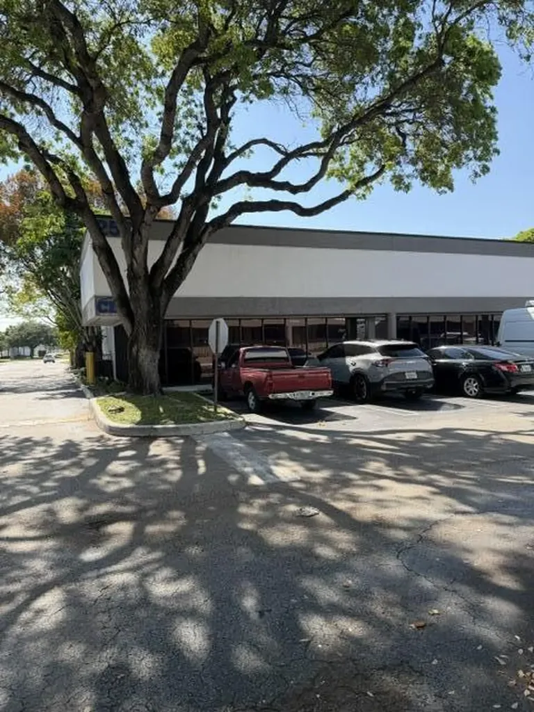 2560 N Powerline Road Pompano Beach FL 33060