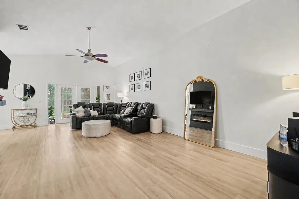 7786 Stirling Bridge Boulevard S Delray Beach FL 33446
