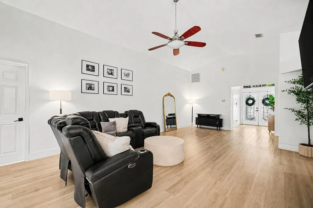7786 Stirling Bridge Boulevard S Delray Beach FL 33446