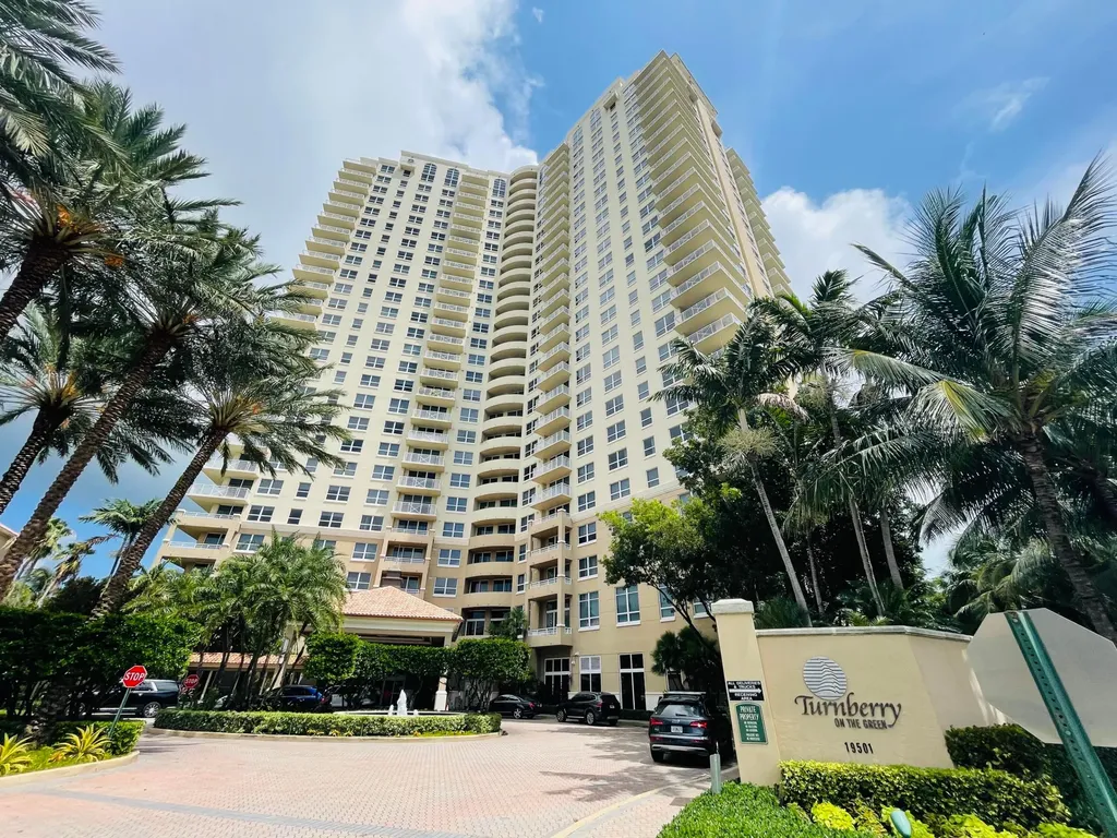 19900 E Country Club Drive Aventura FL 33180