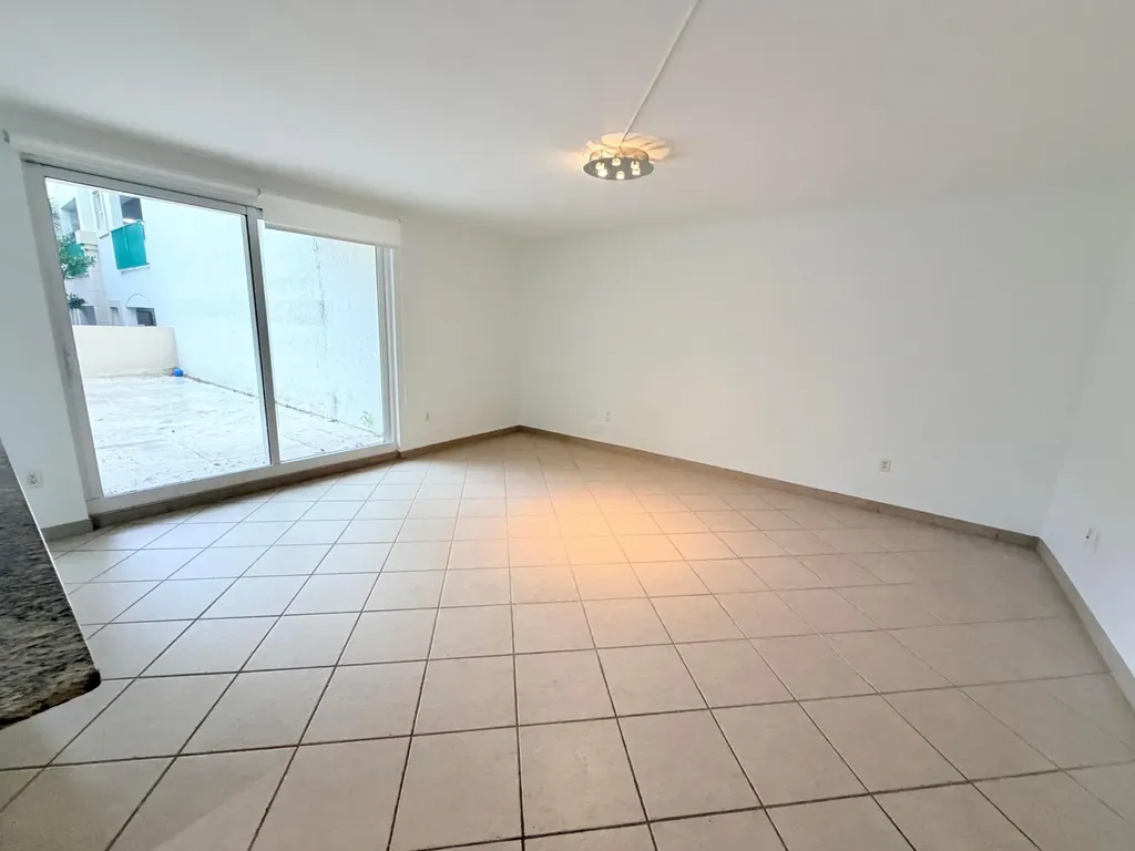 19900 E Country Club Drive Aventura FL 33180