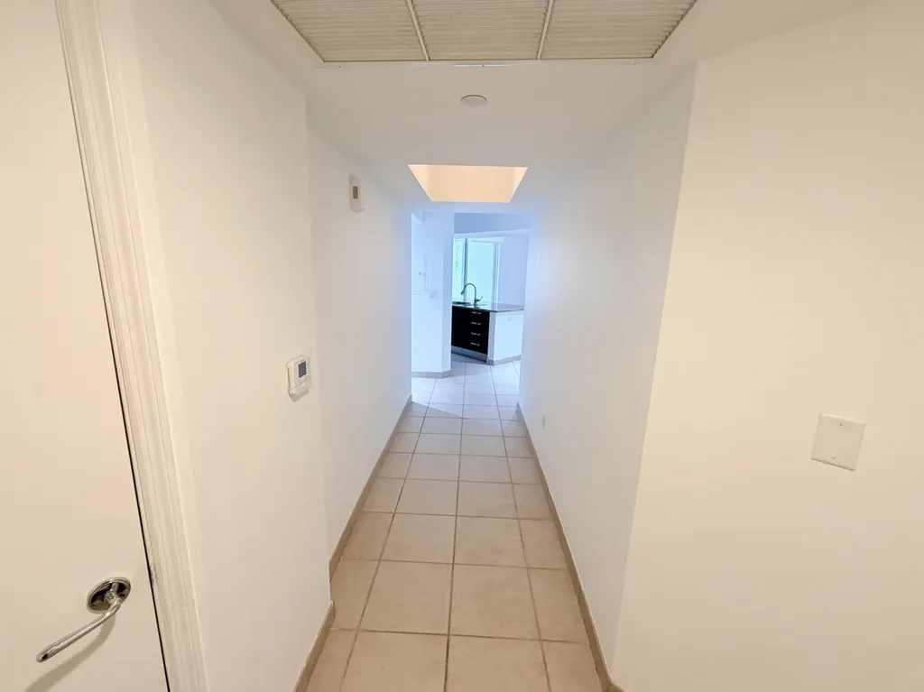 19900 E Country Club Drive Aventura FL 33180