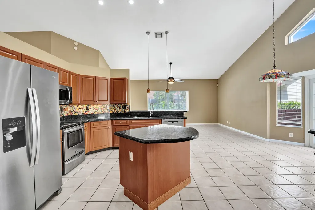10304 NW 50th Court Coral Springs FL 33076