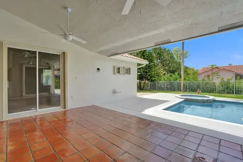 10304 NW 50th Court Coral Springs FL 33076