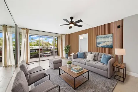 113 Royal Park Drive Oakland Park FL 33309
