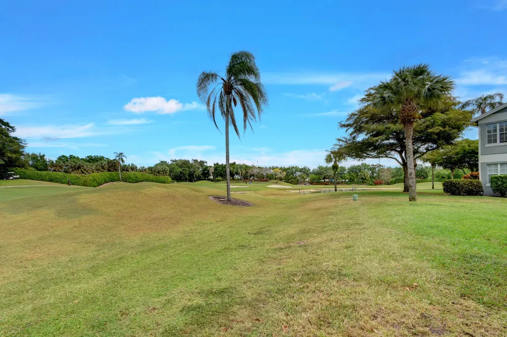 10220 Andover Coach Circle Wellington FL 33449