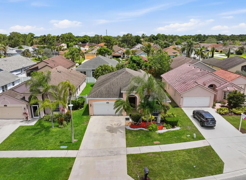113 E Saratoga Boulevard Boulevard E Royal Palm Beach FL 33411