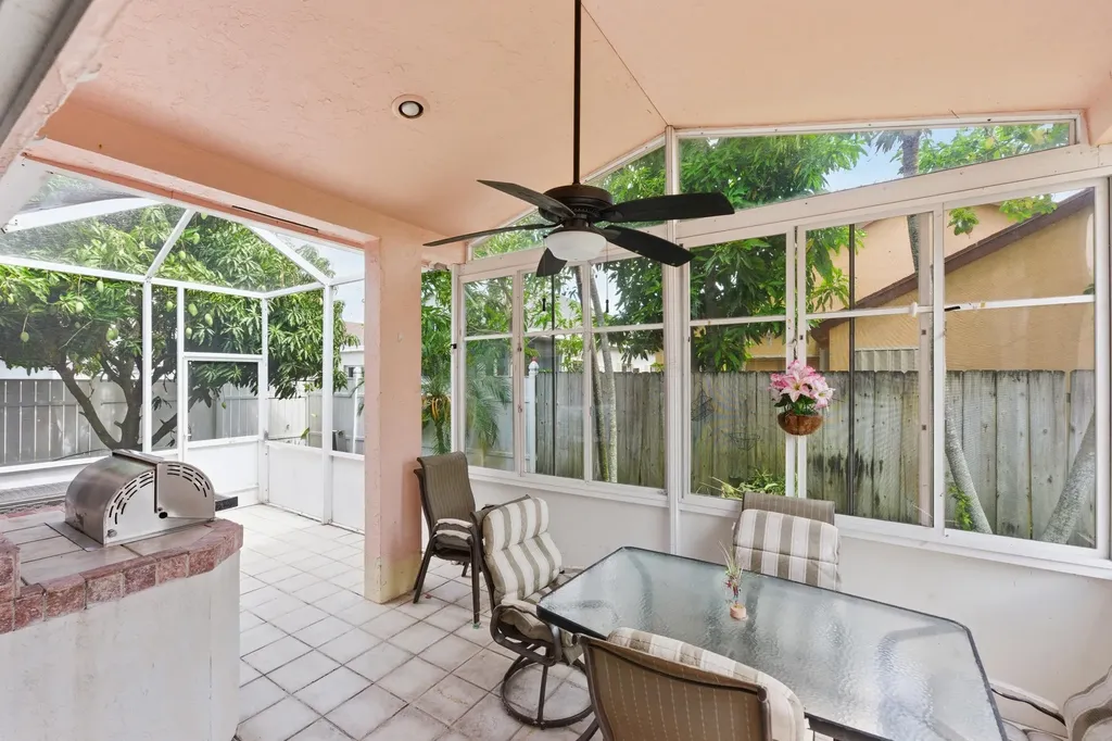 113 E Saratoga Boulevard Boulevard E Royal Palm Beach FL 33411