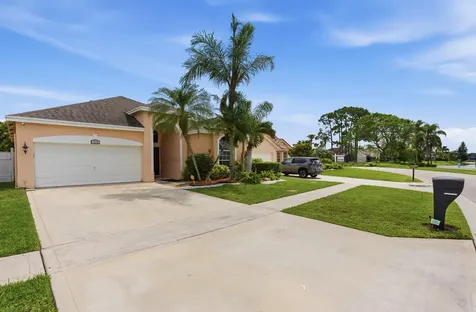 113 E Saratoga Boulevard Boulevard E Royal Palm Beach FL 33411
