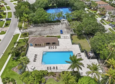 113 E Saratoga Boulevard Boulevard E Royal Palm Beach FL 33411