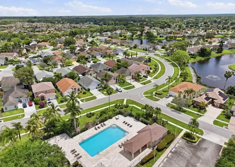 113 E Saratoga Boulevard Boulevard E Royal Palm Beach FL 33411