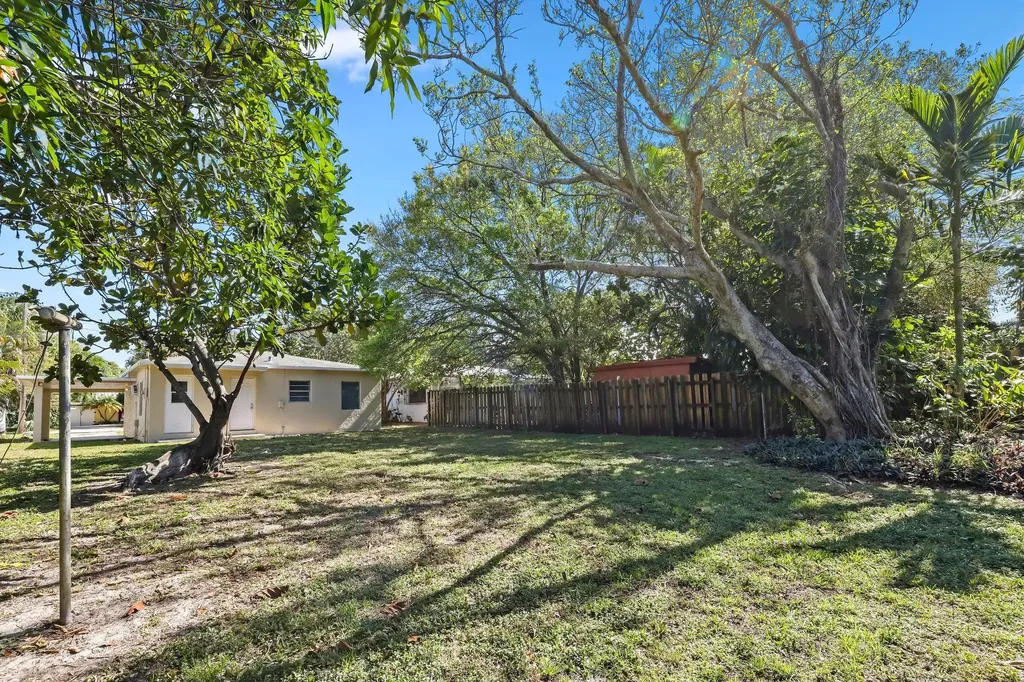 1409 NW 7th Avenue Fort Lauderdale FL 33311