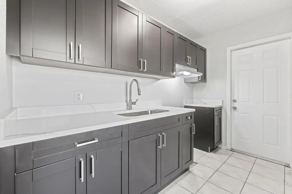 1409 NW 7th Avenue Fort Lauderdale FL 33311