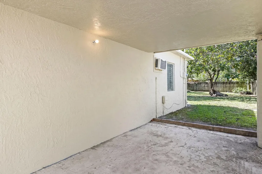 1409 NW 7th Avenue Fort Lauderdale FL 33311