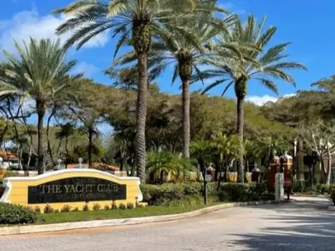 120 Yacht Club Way Hypoluxo FL 33462
