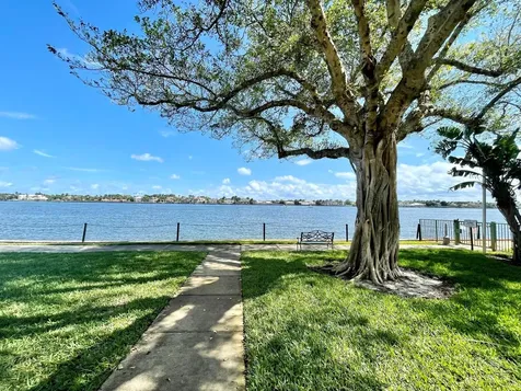 120 Yacht Club Way Hypoluxo FL 33462