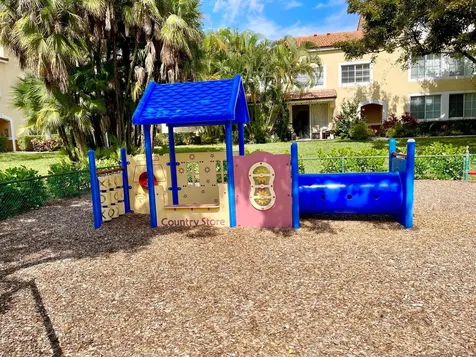 120 Yacht Club Way Hypoluxo FL 33462