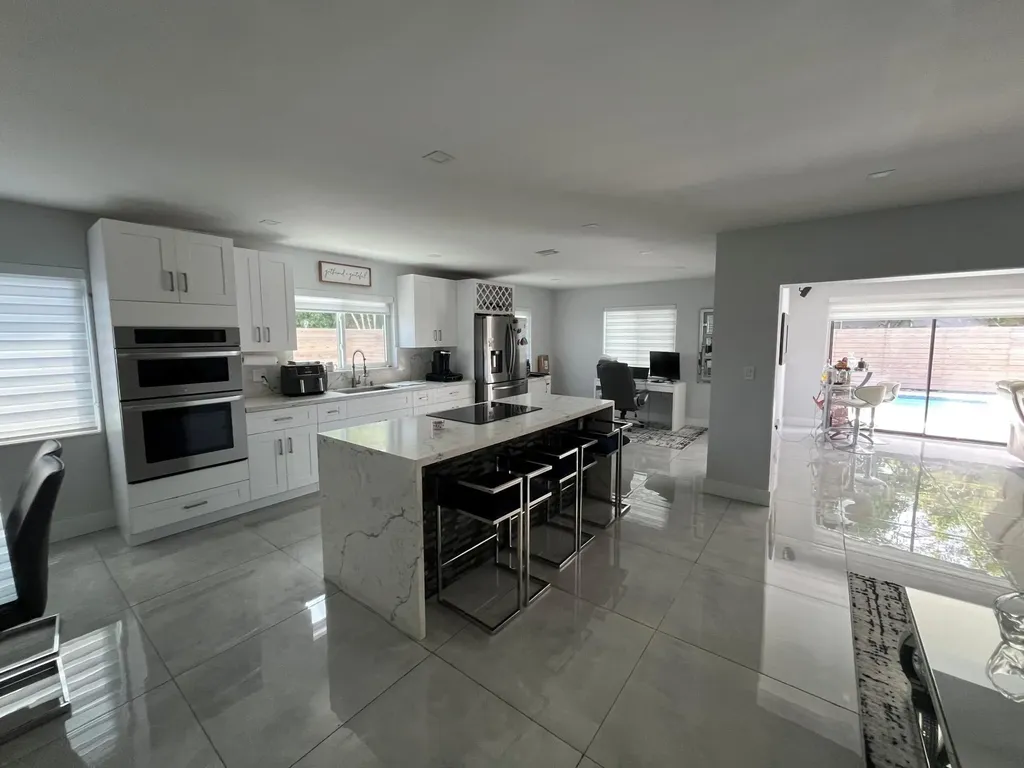 6800 SW 7th Place North Lauderdale FL 33068