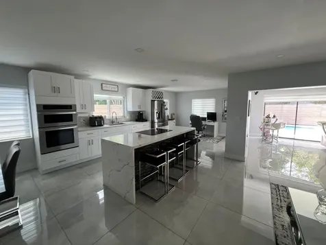 6800 SW 7th Place North Lauderdale FL 33068