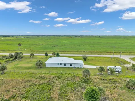 14411 NW 266th Street Okeechobee FL 34972