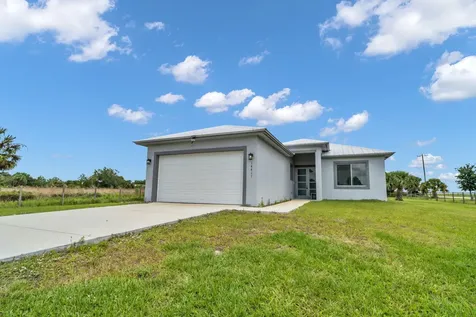 14411 NW 266th Street Okeechobee FL 34972