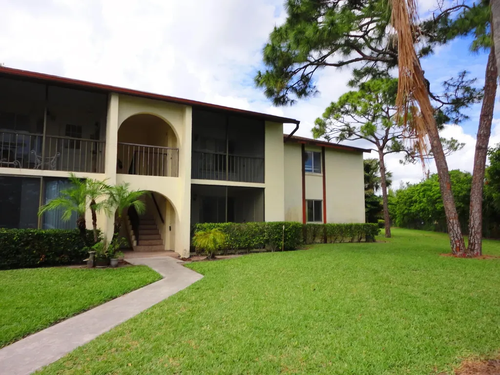 4801 Sable Pine Circle West Palm Beach FL 33417