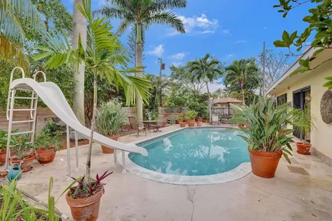 420 NE 36th Street Boca Raton FL 33431