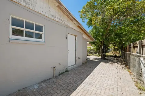 101 NW 18th Street Pompano Beach FL 33060