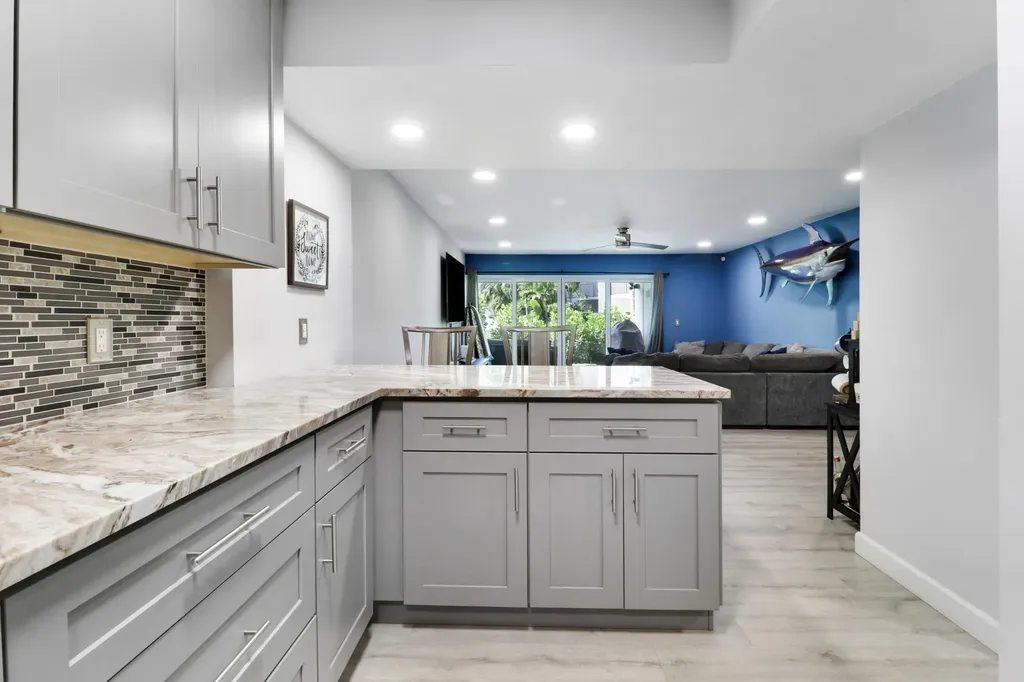 384 Golfview Road North Palm Beach FL 33408