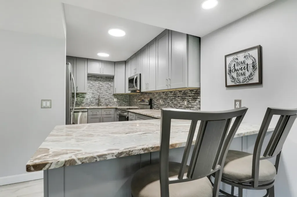 384 Golfview Road North Palm Beach FL 33408
