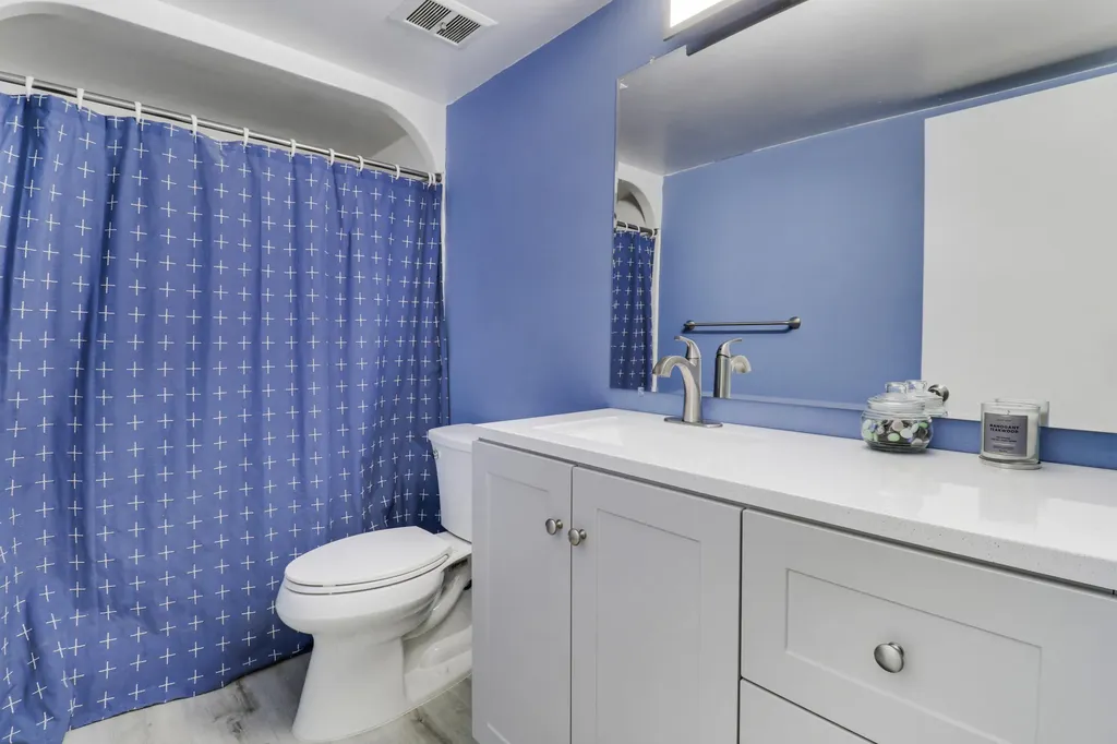 384 Golfview Road North Palm Beach FL 33408