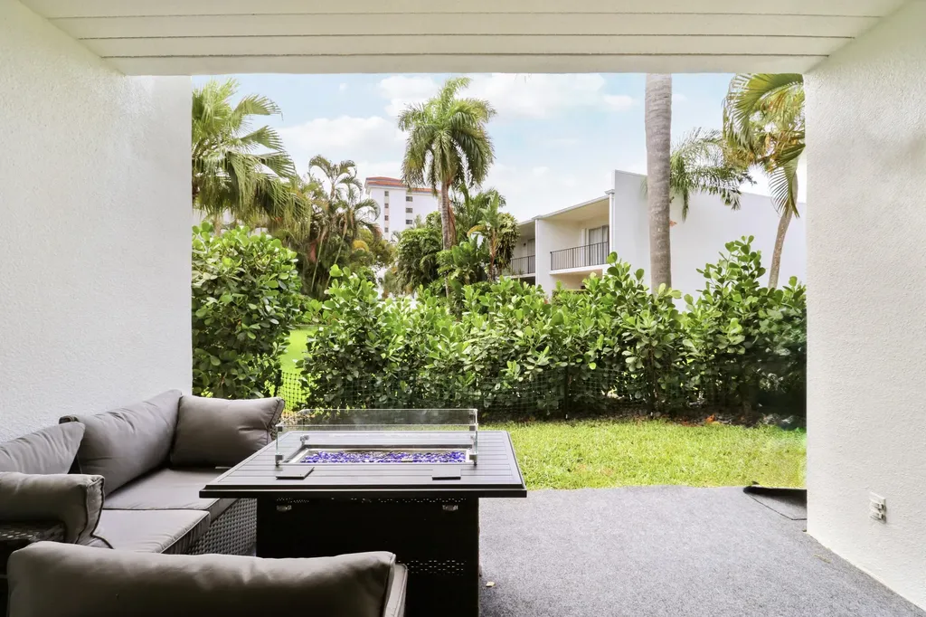 384 Golfview Road North Palm Beach FL 33408