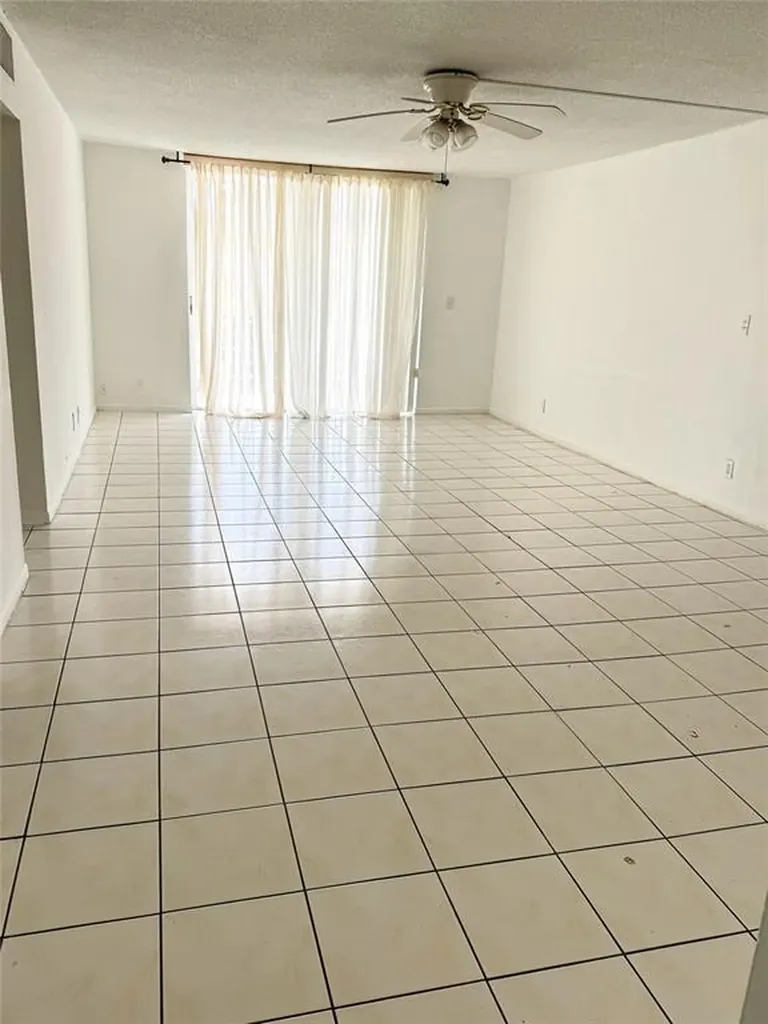 1830 Dixianna Street Hollywood FL 33020
