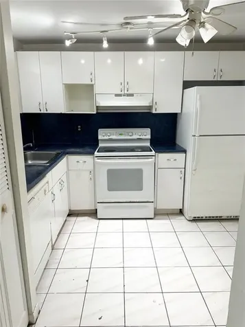 1830 Dixianna Street Hollywood FL 33020
