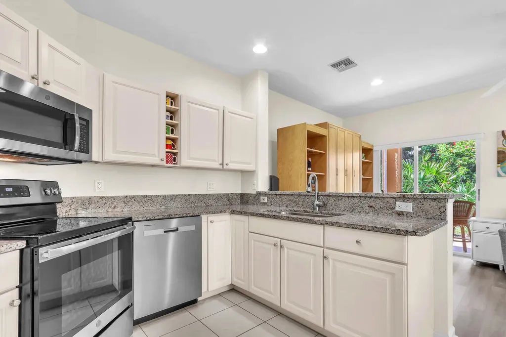 8931 Sandshot Court Port St Lucie FL 34986