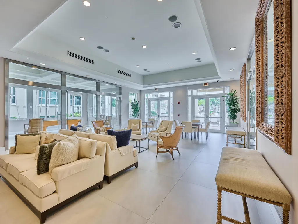 99 SE Mizner Boulevard Boca Raton FL 33432