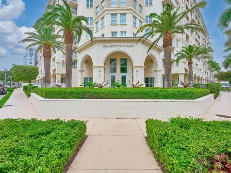 99 SE Mizner Boulevard Boca Raton FL 33432