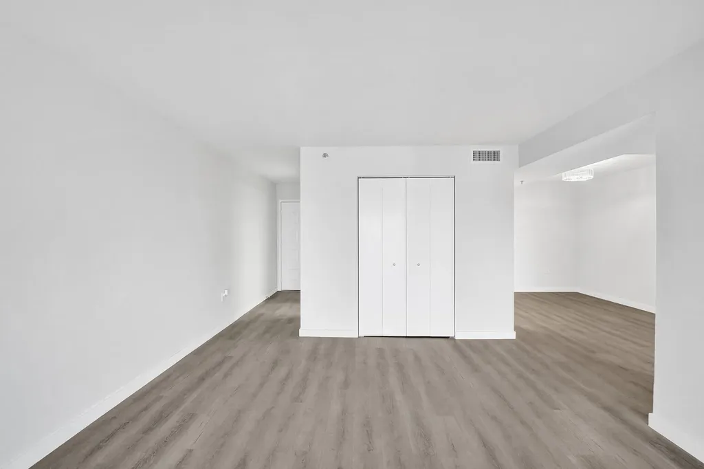 1201 S Ocean Drive Hollywood FL 33019