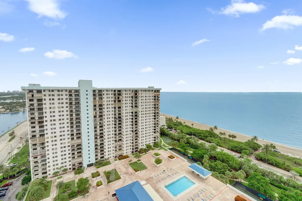 1201 S Ocean Drive Hollywood FL 33019