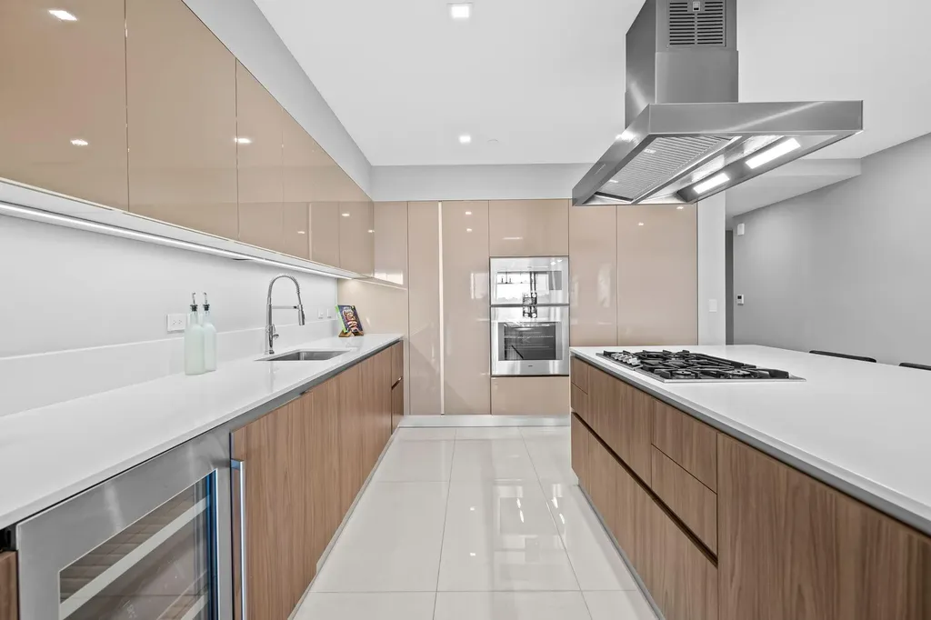 435 Bayshore Drive Fort Lauderdale FL 33304