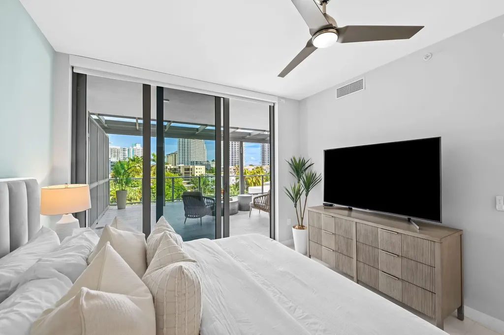 435 Bayshore Drive Fort Lauderdale FL 33304